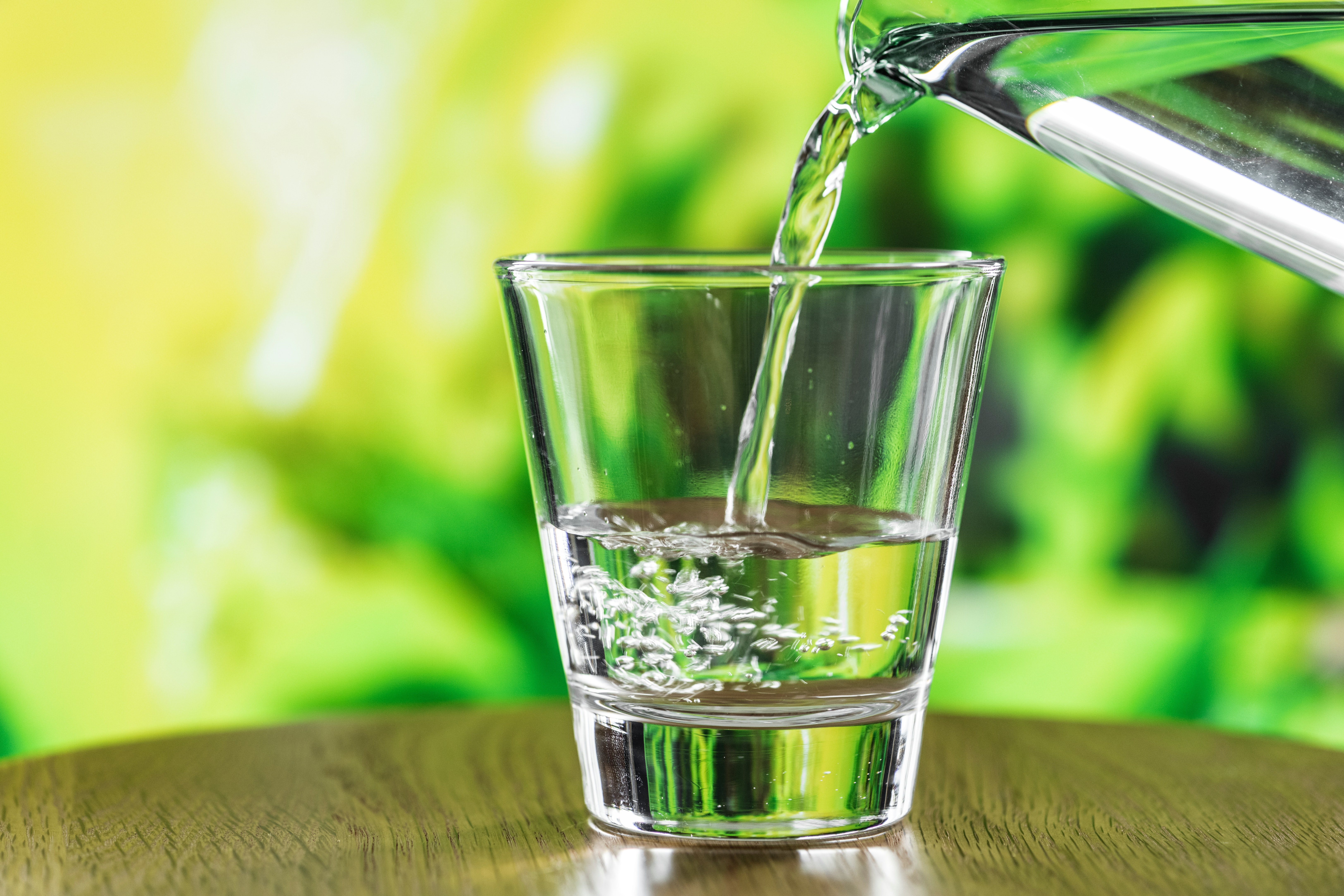 Drink more water. 5 healthy habits to loose weight. island rdn, registered dietitian nutritionist